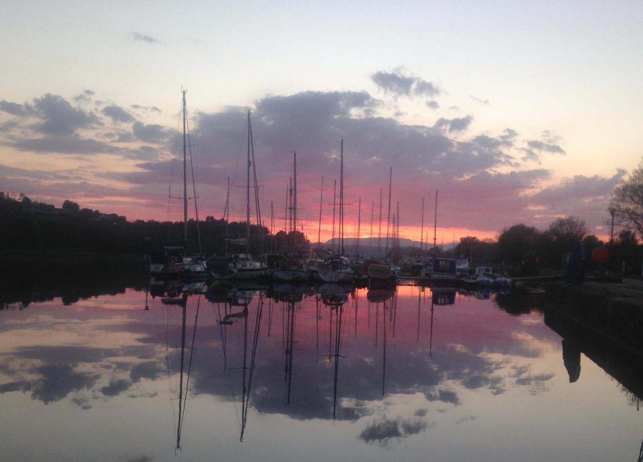 ホテルYacht Highwayman South Kessock エクステリア 写真